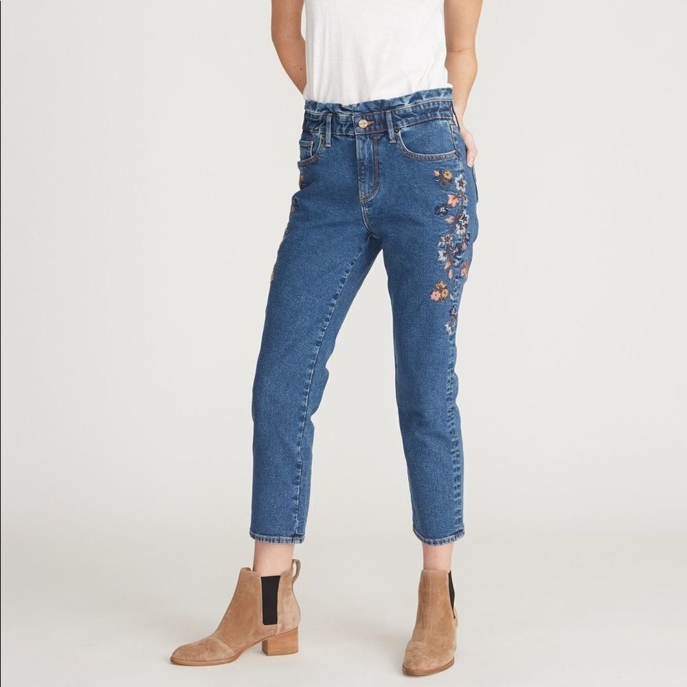 DRIFTWOOD Blue Cropped Ankle Jeans with Floral Embroidery